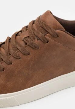 Pier One Unisex - Sneakers Laag - Cognac 13 Pier One Unisex - Sneakers Laag - Cognac -Pier One 1ede9a8d3f614add9e57eb38fcd5178b