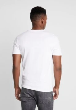 Pier One 3 Pack - T-Shirt Basic - White 10 Pier One 3 Pack - T-Shirt Basic - White -Pier One 390617d256dd4fe89b3c53ee69ac72d4