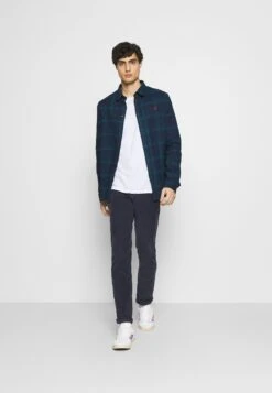 Pier One Overhemd - Dark Blue/Teal 9 Pier One Overhemd - Dark Blue/Teal -Pier One 55f2ac48a5ab48c486122bf300725906