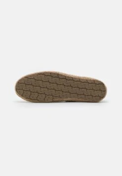 Pier One Espadrilles - Brown 10 Pier One Espadrilles - Brown -Pier One e186425c680e4b67a3f3d1124f883cea